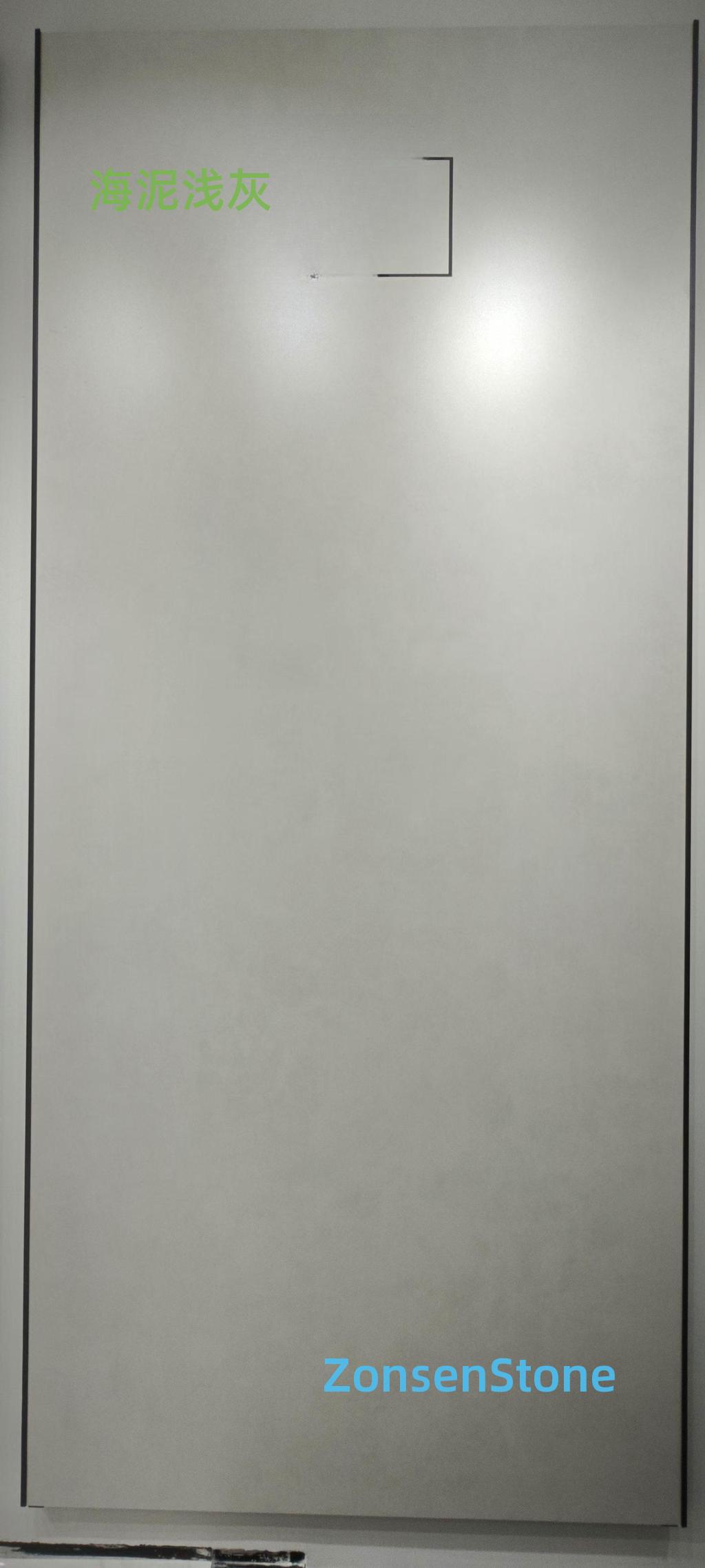 Light gray sea mud