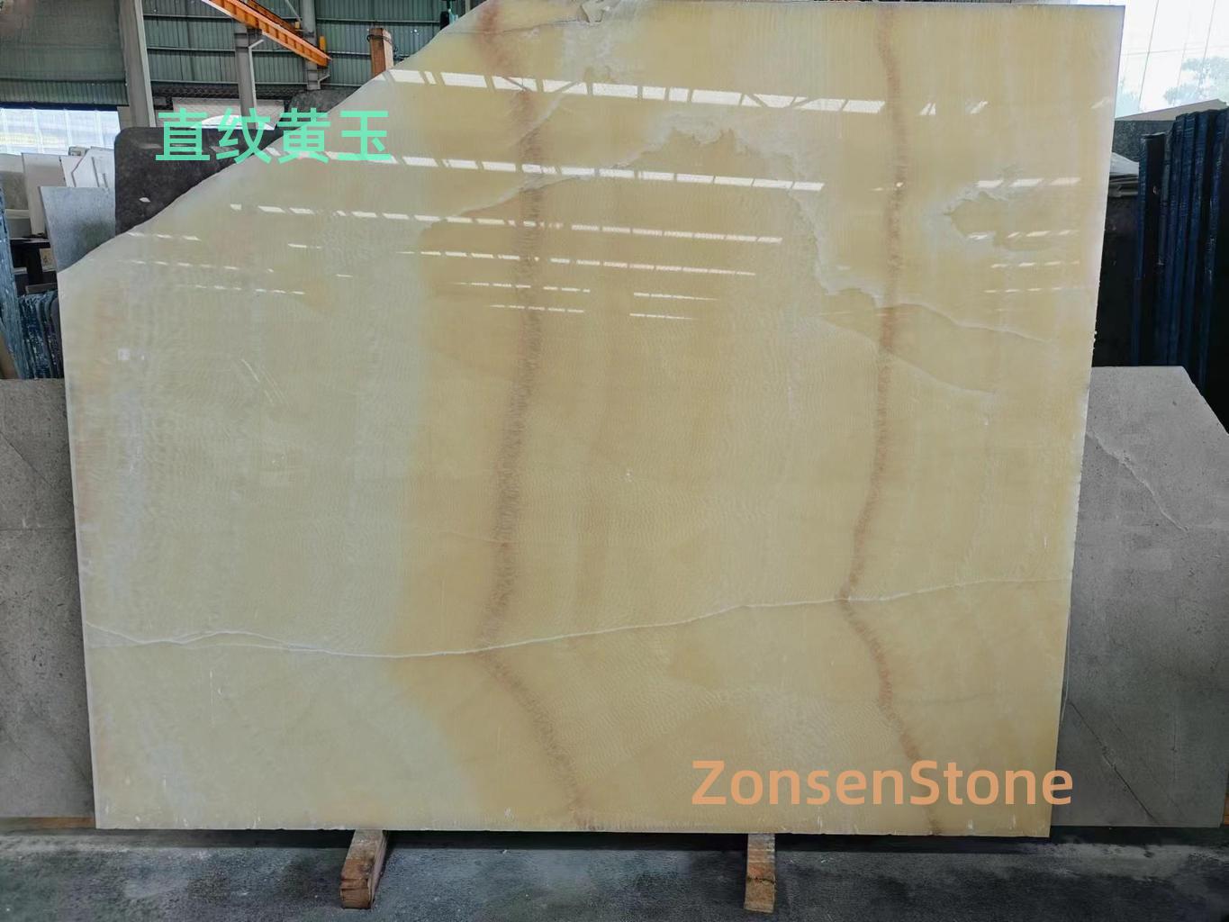 Straight-grained topaz