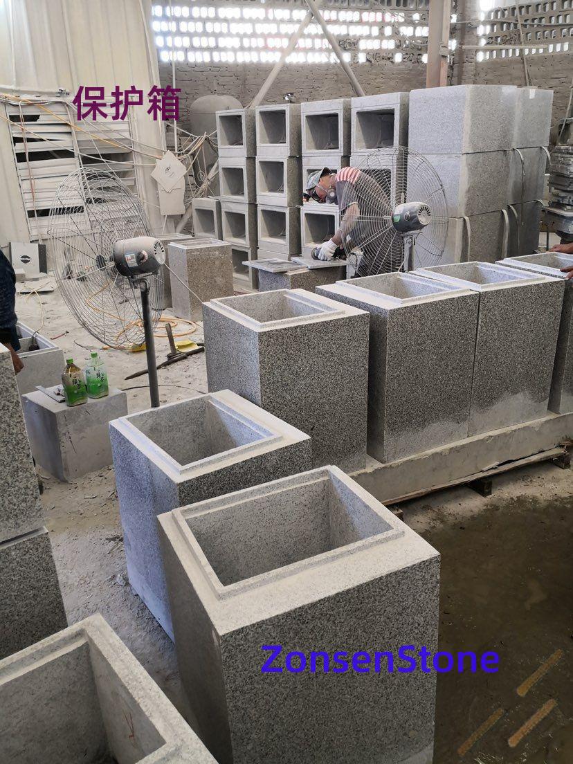 Protective box