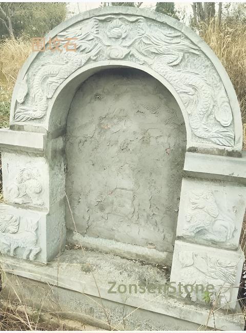 Enclosing stones