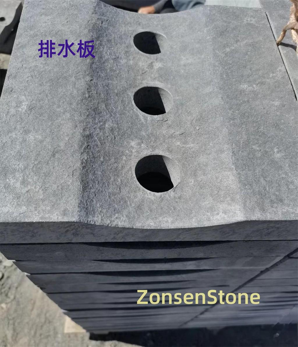 Drainage board