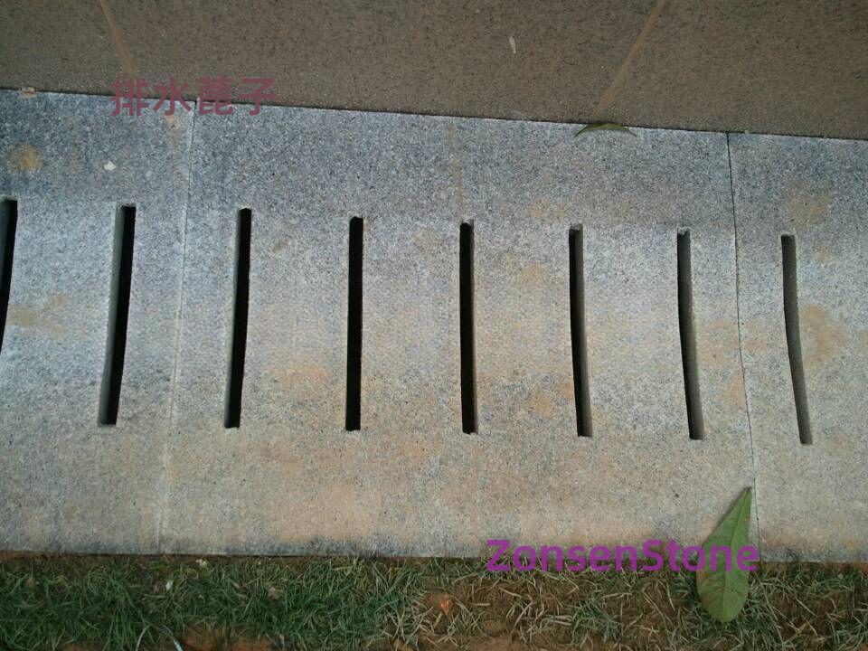 Drainage comb