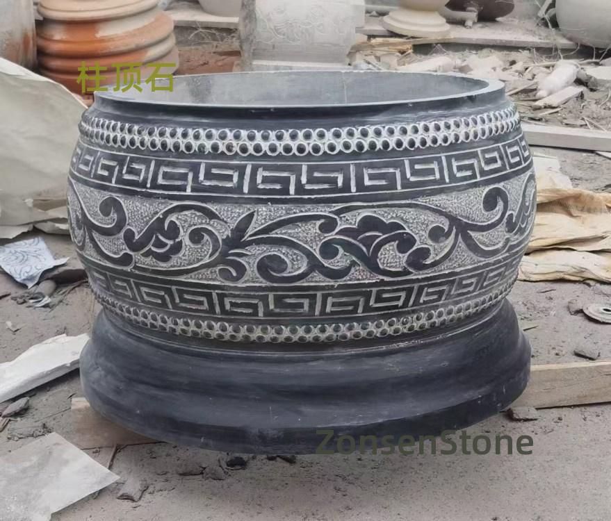 Capital stone