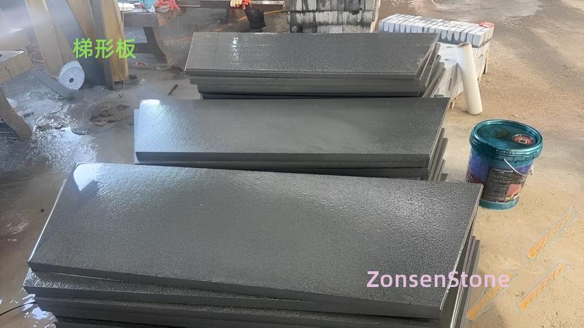 Trapezoidal plate