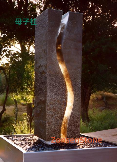 Mother and child pillar