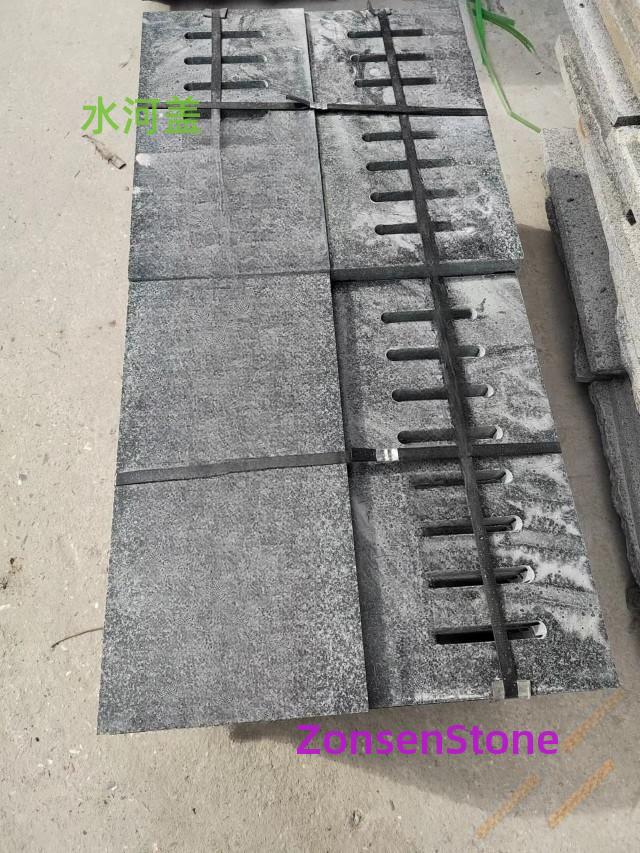 Water River Cover