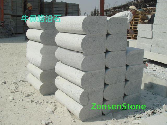 Ox-nose curbstone