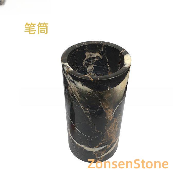 Pen holder