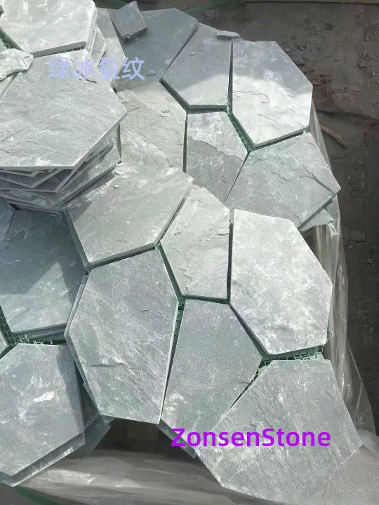 Green ice crack