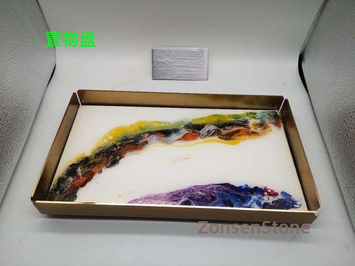 Storage tray