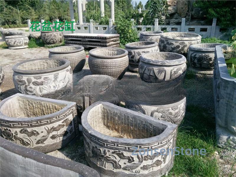 flower pots and planters