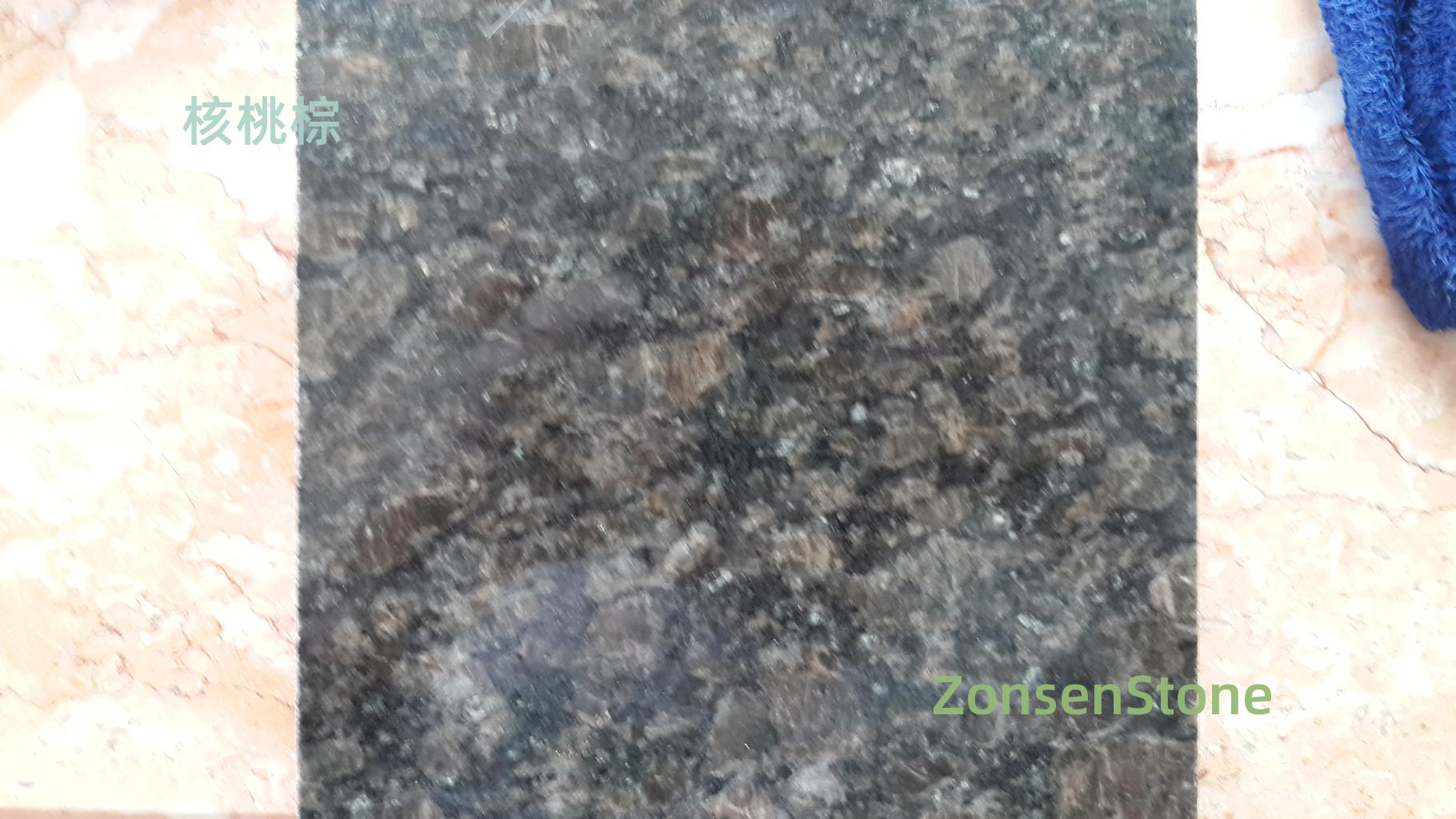 Walnut palm