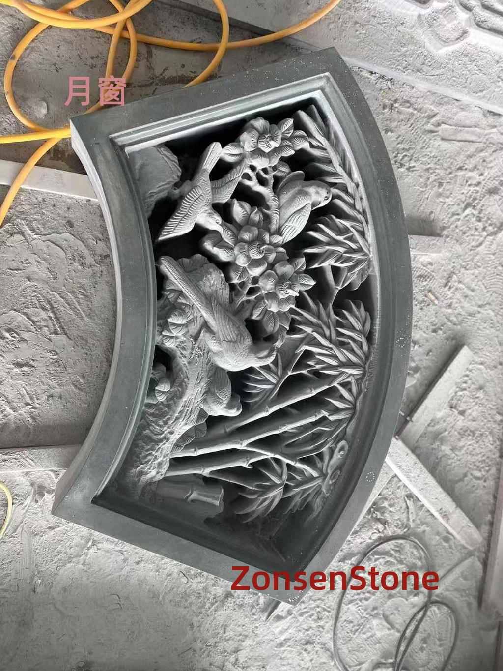 Moon window