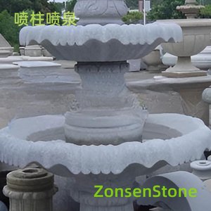 Spraying fountain