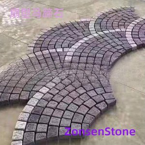 Fan-shaped horseshoe