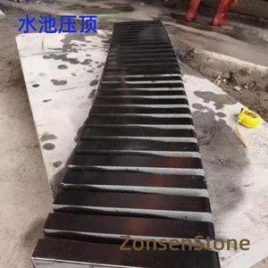Water tank capping