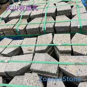 volcanic rock pores